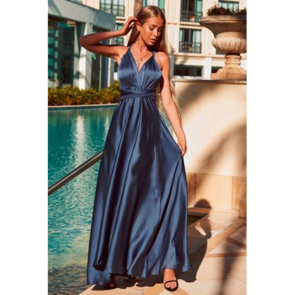 *PRICE DROP* Xenia Boutique Maxi - 8 Ways to Wear!